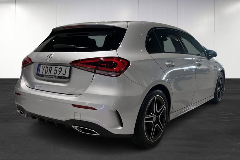 Bild 3 av Mercedes-Benz A 180 AMG Line 1 ägare Backkamera