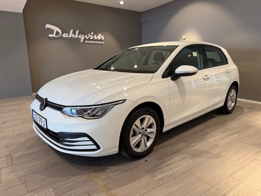 Bild 1 av Volkswagen Golf 1.0 eTSI 110hk | DSG V-hjul Carplay ACC