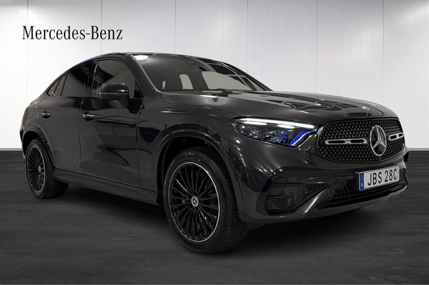 Bild 2 av Mercedes-Benz GLC 300 e Coupé 4MATIC 4M AMG / Panorama / Drag *DEMO*