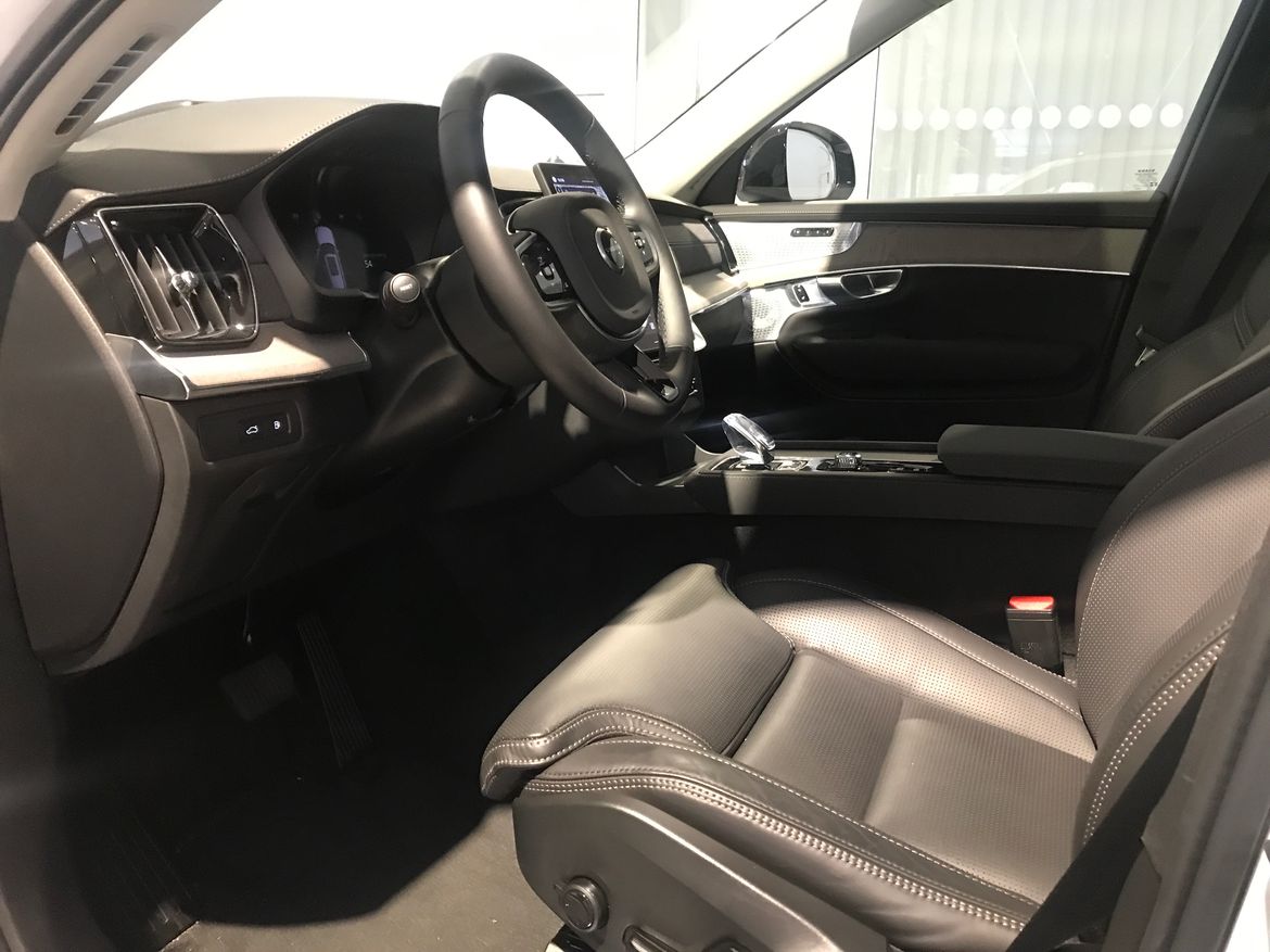 Bild 4 av 6 på bilen