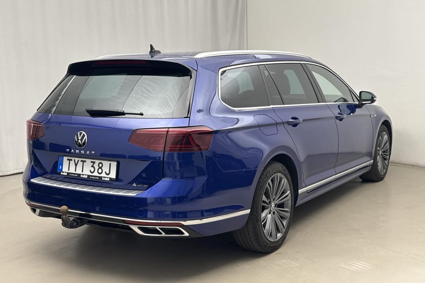 Bild 3 av Volkswagen Passat Sportscombi 2.0 TDI SC 4M (200hk) GT Executive R-Line