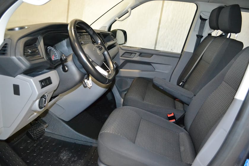 Bild 4 av Volkswagen Caravelle 2.0TDI 150hk DSG Drag Vinterhjul 9-Sits