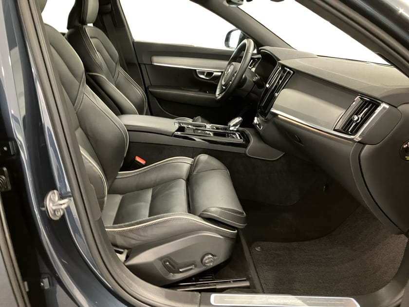 Bild 4 av Volvo V90 Recharge T6 Plus Dark