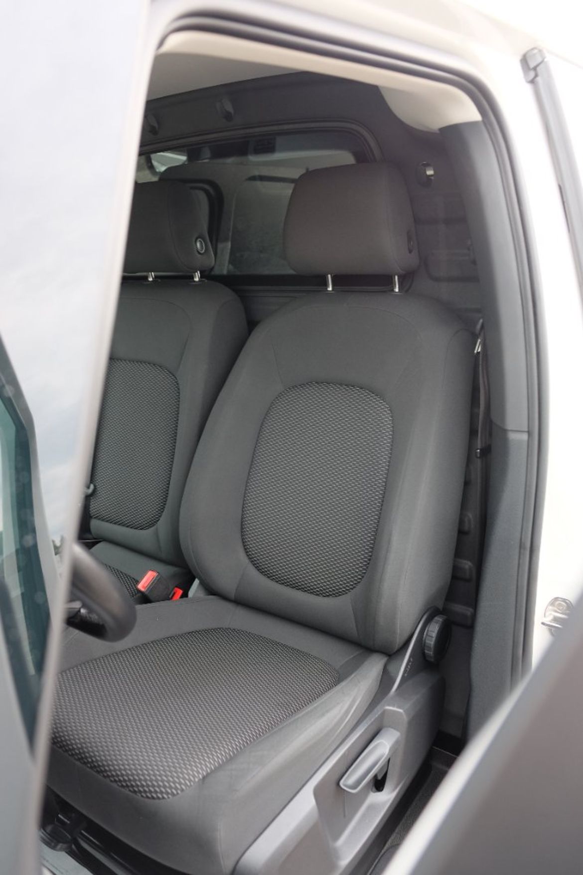 Volkswagen ID. Buzz Cargo 79 kWh 4Motion, 340hk, 2025