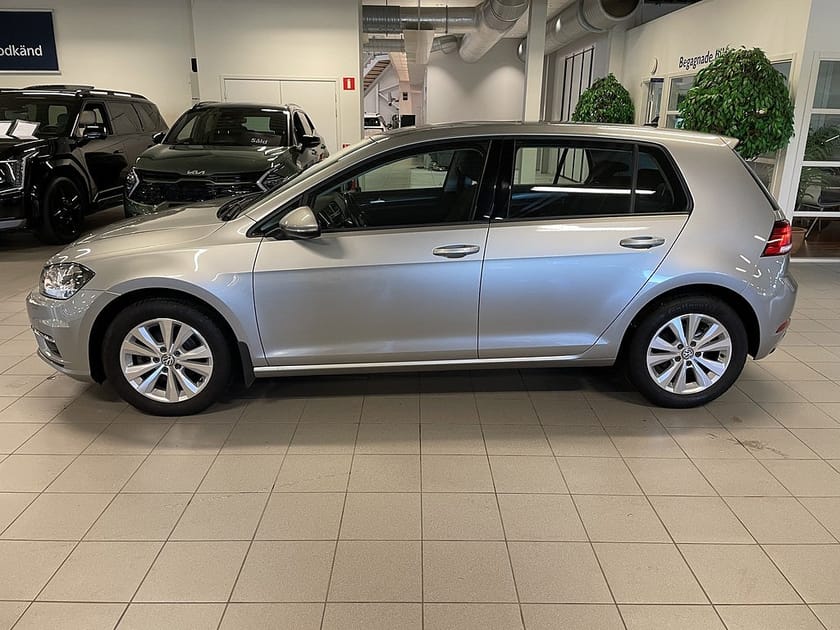 Bild 3 av Volkswagen Golf 5-dörrar 1.0 TSI OPF Base OBS! Lågt miltal