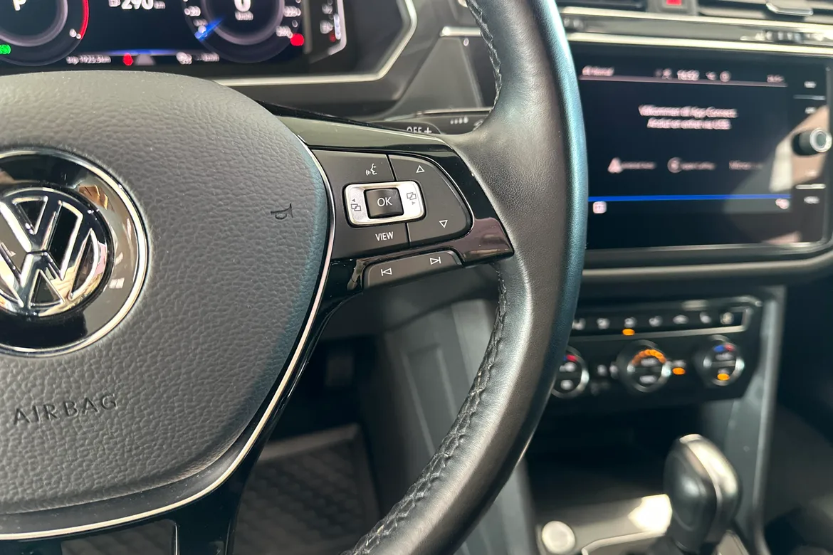 picture of a car