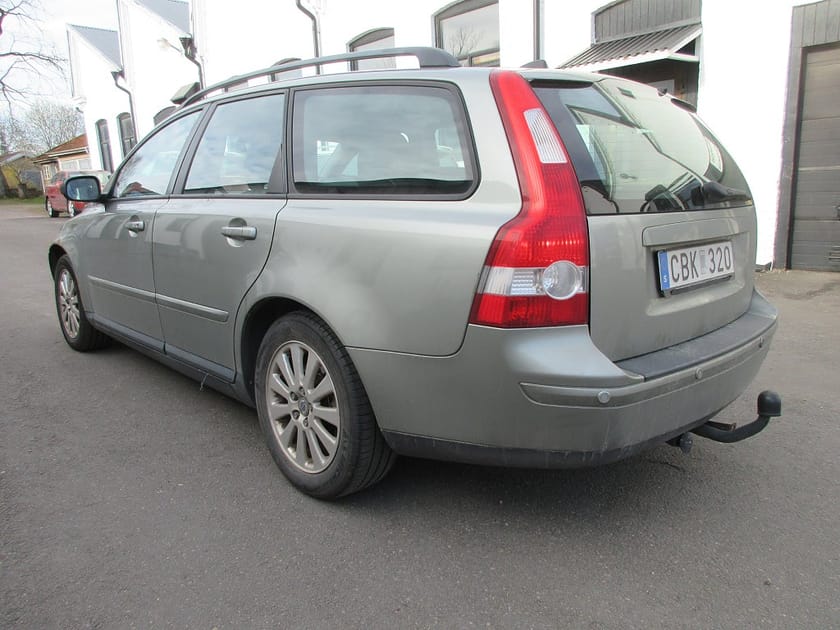 Bild 2 av Volvo V50 2.4 Momentum 170 hk Bytt kamrem Välservad Drag
