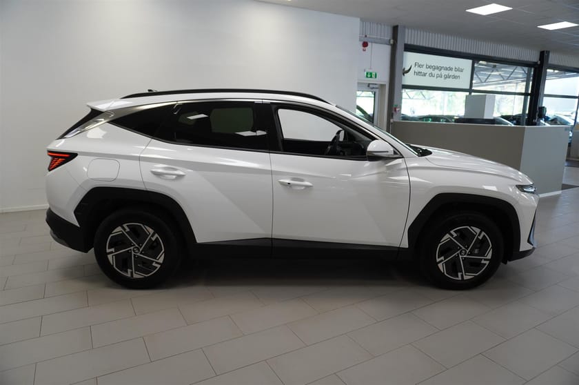Bild 2 av Hyundai Tucson PHEV 1.6 T-GDi 252hk 2WD Essential Aut