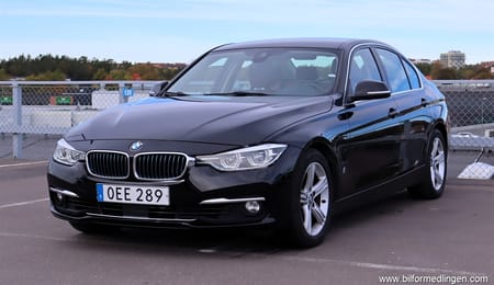 BMW 330e Sedan