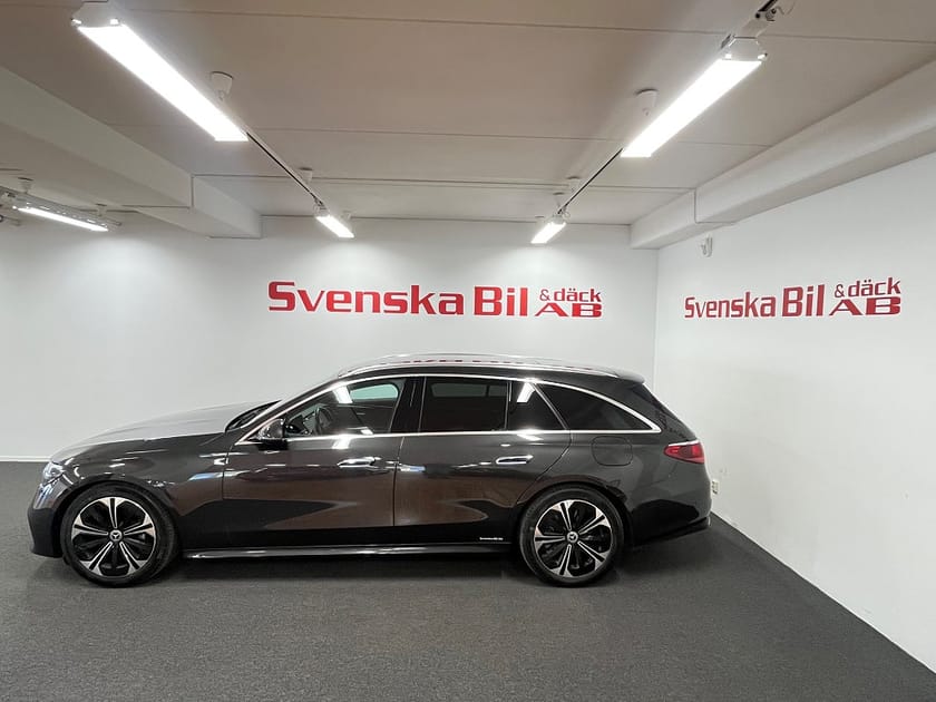 Bild 5 av Mercedes-Benz E 300 d e 4MATIC T LADDHYBRID de AUT Avantgarde Advanced