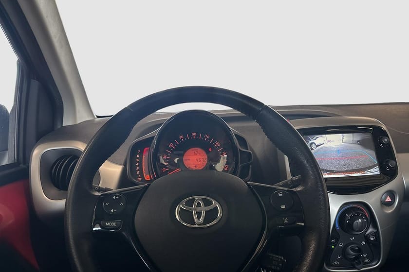 Bild 5 av Toyota Aygo X-Play Touch