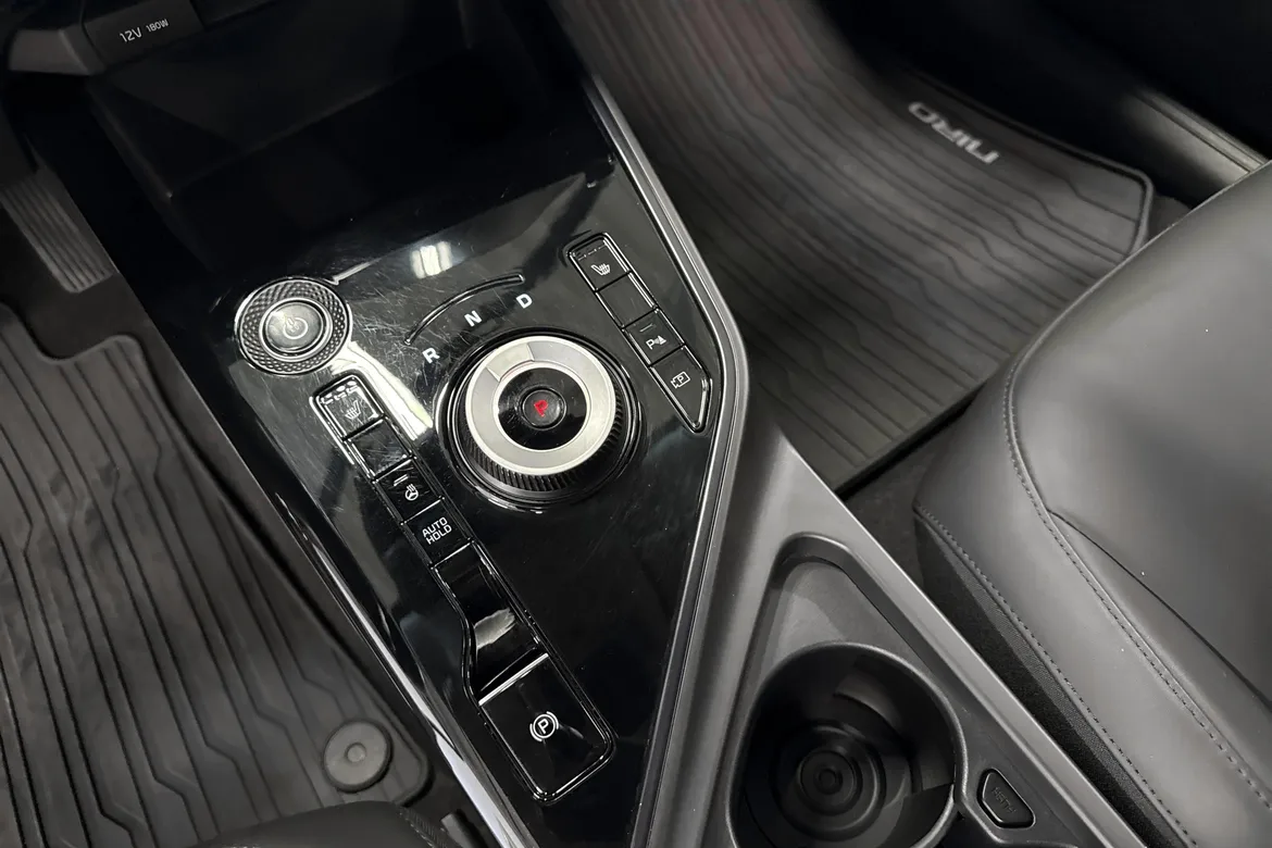 picture of a car