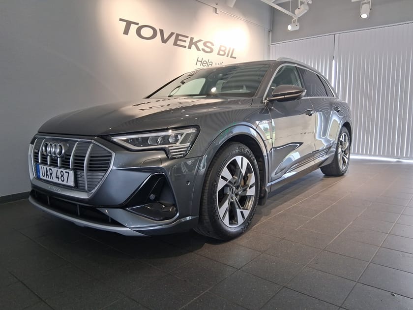 Bild 1 av Audi e-tron 55 quattro S LINE/Drag/Panorama