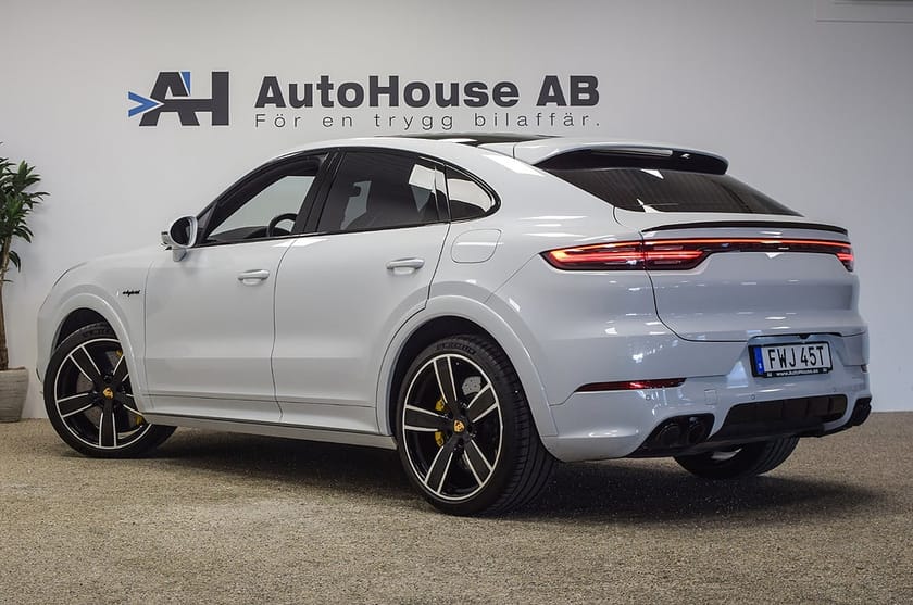 Bild 2 av Porsche Cayenne Turbo S E-Hybrid Coupé 680HK OBS SPEC Svensksåld