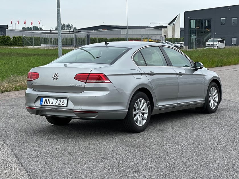 Bild 4 av Volkswagen Passat 2.0 TDI DPF BMT Base Euro 6