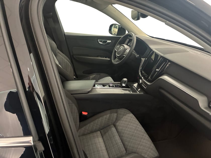 Bild 4 av Volvo XC60 Recharge T6 Core Edition