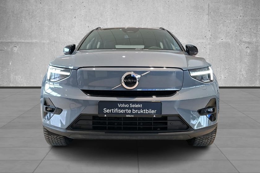 Bilde 2 av Volvo XC40 Recharge Single Motor Plus FWD LAV KM!
