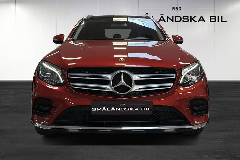 Bild 2 av Mercedes-Benz GLC 220 d 4MATIC AMG Line Panorama Drag 170hk