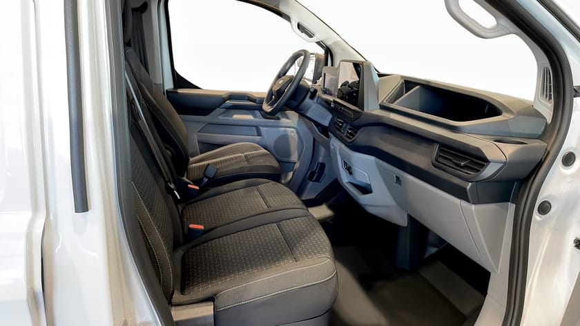 Bild 3 av Ford E-Transit Custom 320 TREND SKÅP L1H1 136 A RWD | Dragkrok |