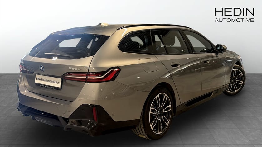 Bild 2 av BMW 530e xDrive Touring M Sport / H&K /Drag