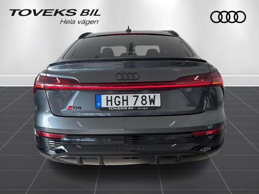 Bild 4 av Audi Q8 Sportback 55 e-tron quattro S LINE Moms Panorama/360/minne