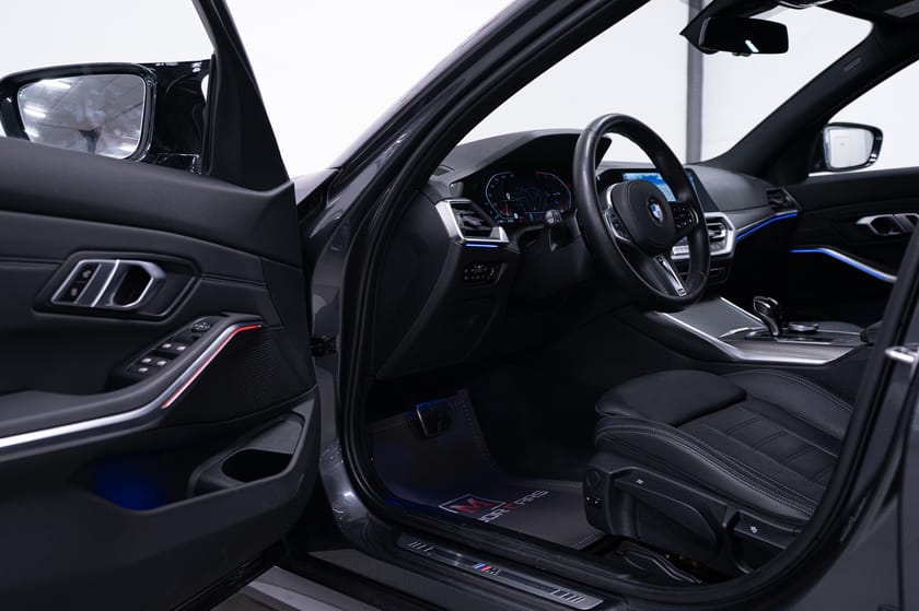 Bild 4 av BMW 330i xDrive Sedan M Sport Cockpit Laser Skinn Kamera 258hk
