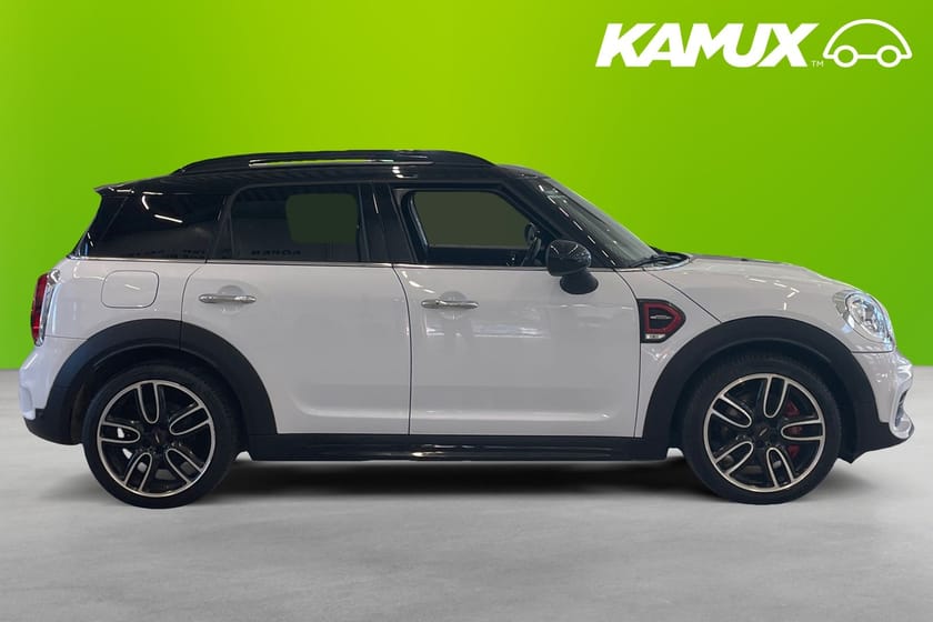 Bild 2 av MINI Countryman  John Cooper Works ALL4 JCW Pano H&K Drag B-Kam Navi HuD CarPlay 231hk