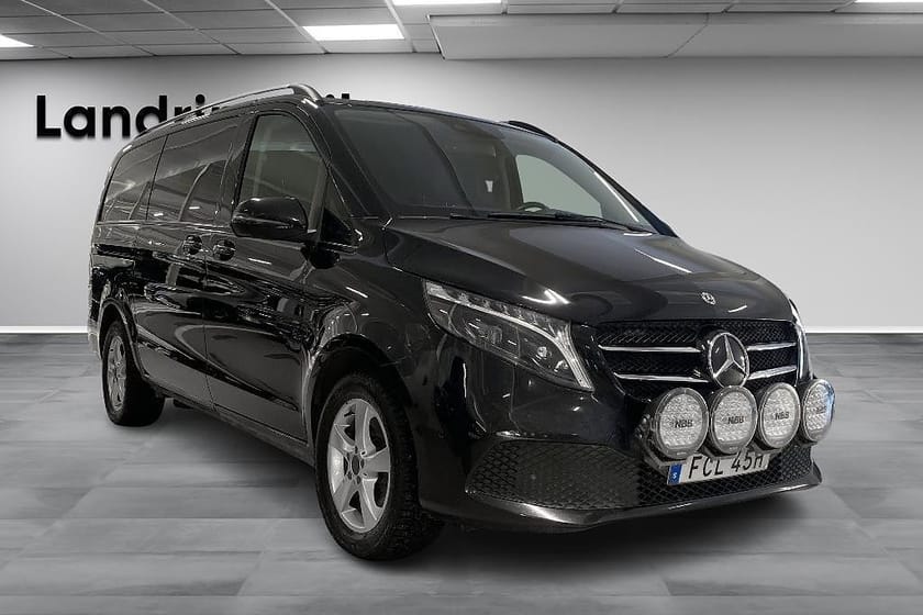 Bild 3 av Mercedes-Benz V 300d 4MATIC 3.2t 300 Lång Avantgarde 7-Sits