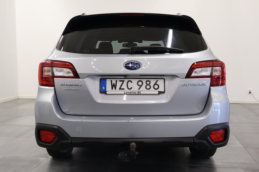 Bild 2 av Subaru Outback 2.5 4WD Drag / V-Hjul / Kamera / M-Värm / CarPlay