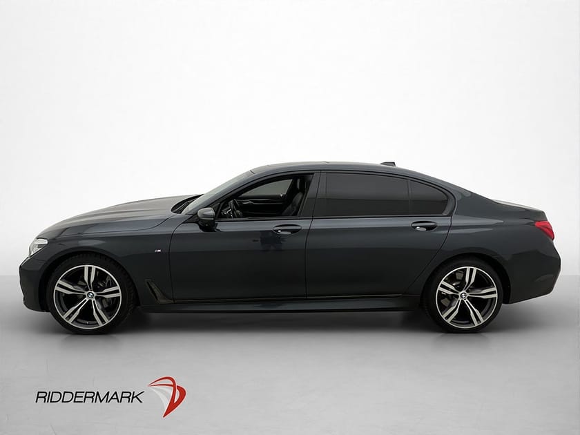 Bild 2 av BMW 730Ld xDrive 730 Ld 265hk M-Sport Sky Lounge HUD 360° H/K