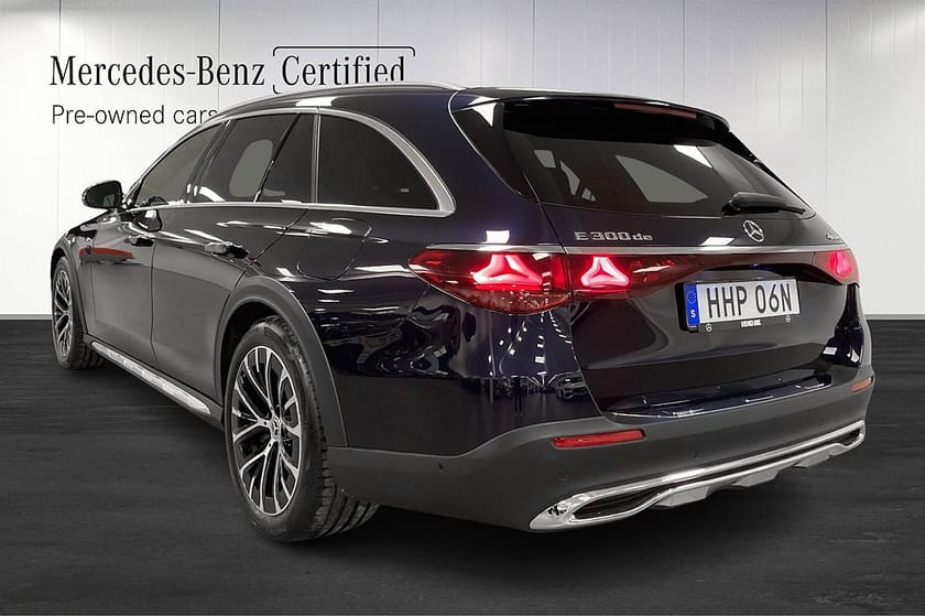 Bild 4 av Mercedes-Benz E 300 d e 4MATIC All-Terrain E300 de de 4M Drag Hyperscreen Burmester 360