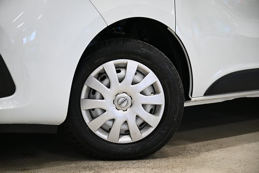 Bild 3 av Nissan NV300 Skåpbil dCi 145HK L2 Automat|Drag|Värmare|Webasto|GPS|Backamera