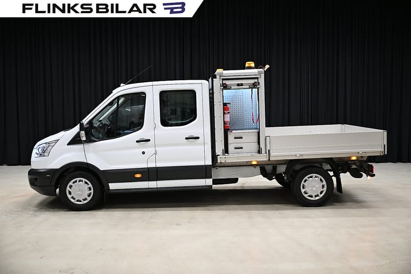 Bild 1 av Ford Transit 350 Chassi Dubbelhytt 170HK Dubbelhytt|Flak|Halvskåp|Inredd|NyKamrem|Moms