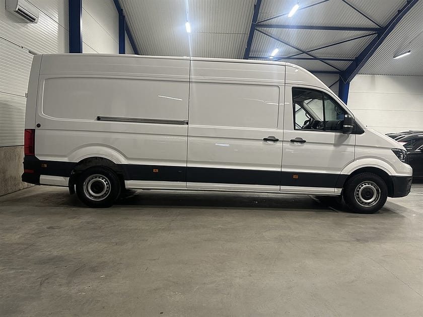 Bild 4 av Volkswagen Crafter 2.0 TDI 140 HK / Aut / L4H3 / Leasebar / Värmare / Backkamera /