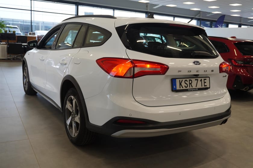 Bild 4 av Ford Focus Active Kombi 1,0 125hk Kamera