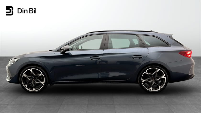 Bild 2 av CUPRA Leon Sportstourer VZ e-Hybrid 1,5 272HK / Drag