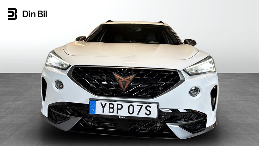 Bild 4 av CUPRA Formentor VZ e-Hybrid 1,4 TSI 245HK / Drag / 360 kamera