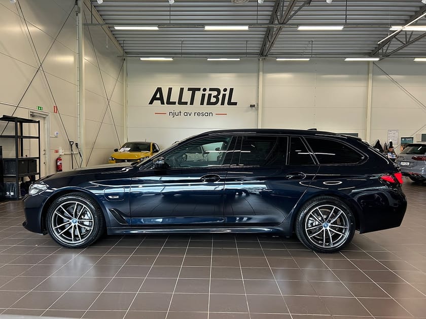 Bild 4 av BMW 530e xDrive Touring AUT M Sport Kamera/Navi/Drag/HK/Läder