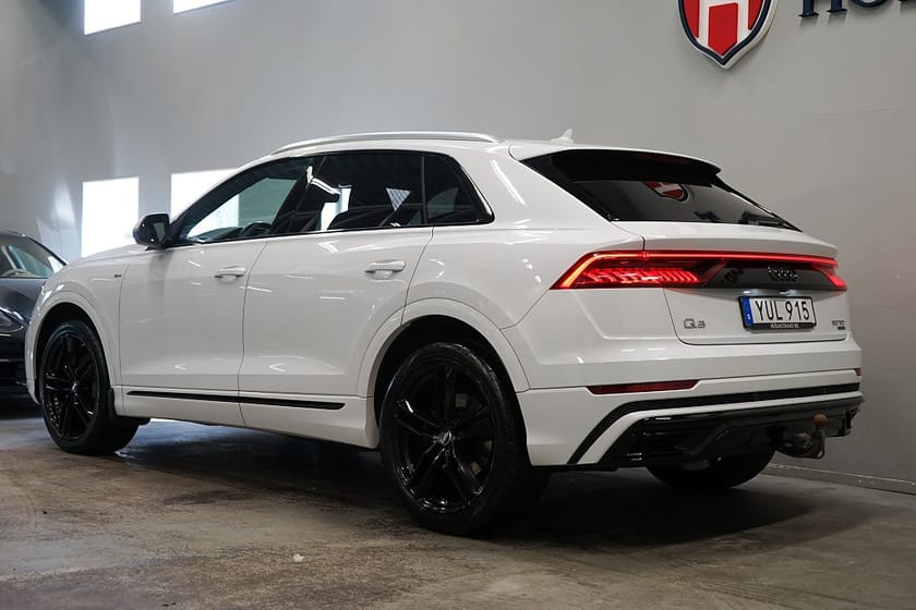 Bild 4 av Audi Q8 50 TDI quattro 286hk S Line B&O Massage Pano Rut-quilt