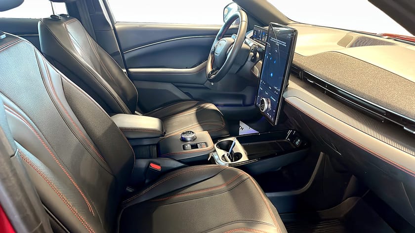 Bild 3 av Ford Mustang Mach-E Standard Range AWD Teknikpaket+