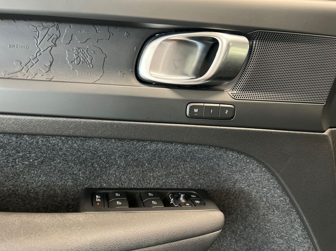Volvo XC40 2023 - miniatyr 12