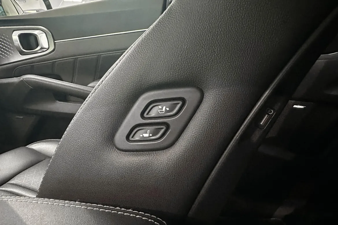 picture of a car