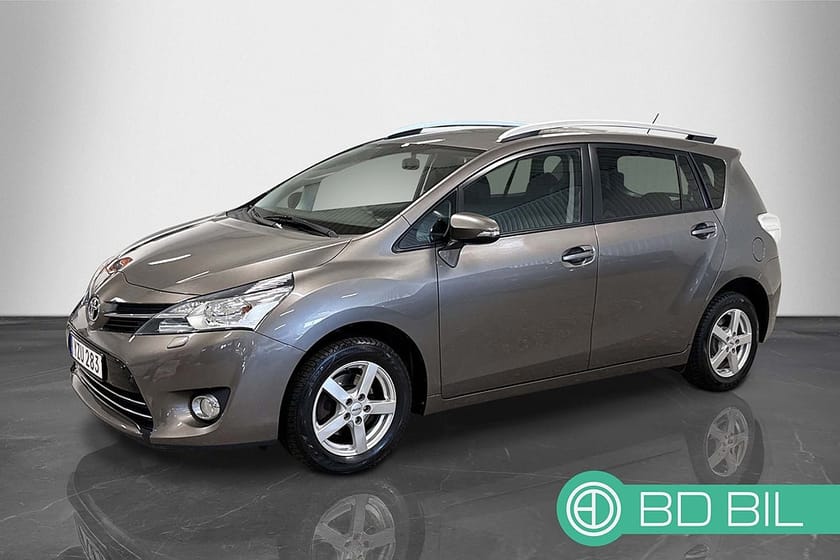 Bild 2 av Toyota Verso 1.8 Valvematic 7-SITS LÅGA MIL BACKKAMERA SE SKICK