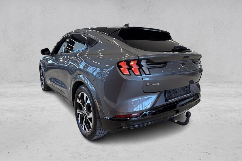 Bilde 3 av Ford Mustang Mach-E Long Range AWD First Edition LR / Pano / Teknopakke / B&O / Krok