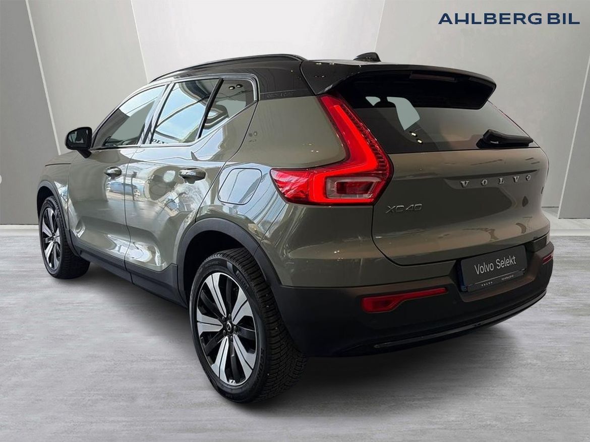 Volvo XC40 2023 - miniatyr 3