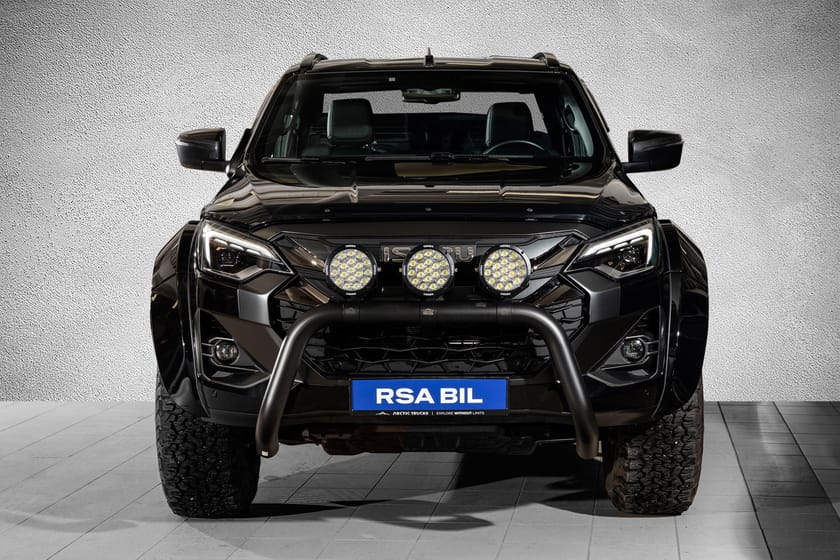 Bilde 3 av Isuzu D-Max Space Cab 163 hk DobCab AT35 Black/Magnum. Eber/Nybil garanti