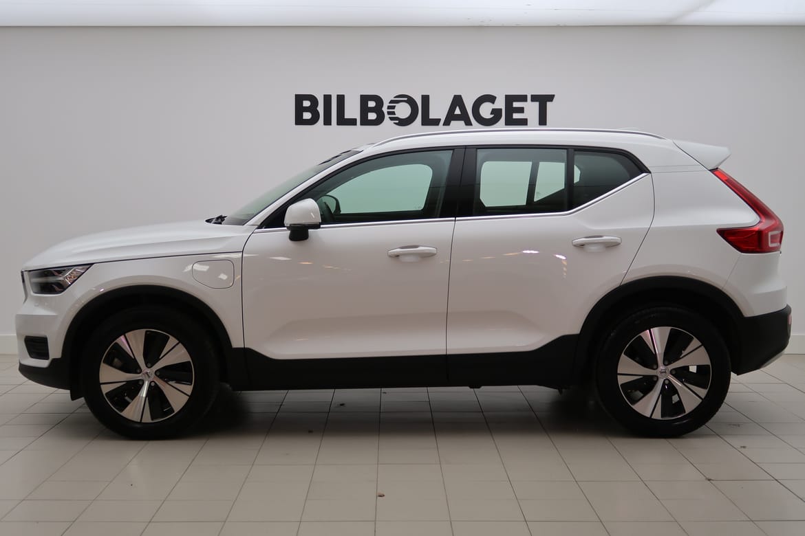 Volvo XC40 2022 - miniatyr 2
