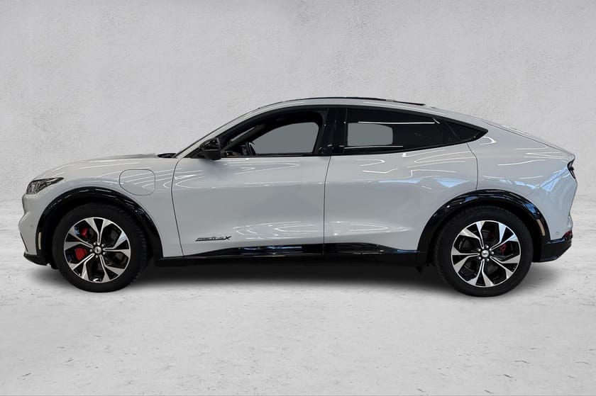 Bilde 3 av Ford Mustang Mach-E Long Range AWD LR Panorama / Krok / Nybilgaranti Mai 2029!