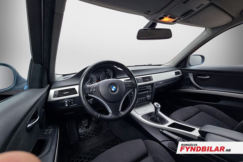 Bild 3 av BMW 316i Sedan 316 Dynamic Sportstolar Drag