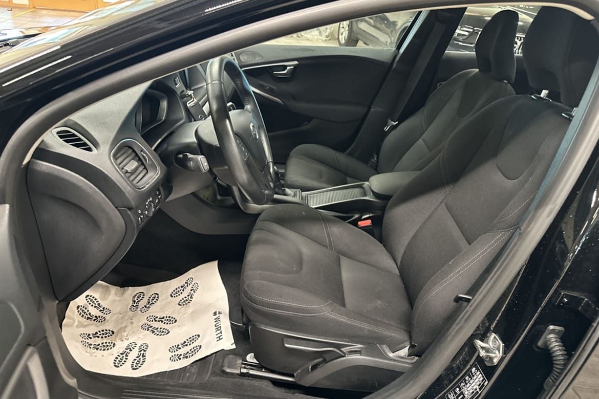 Volvo V40 2018 - miniatyr 8